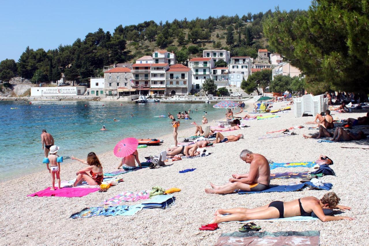 Apartments By The Sea Drvenik Donja Vala, Makarska - 6701 Exterior photo
