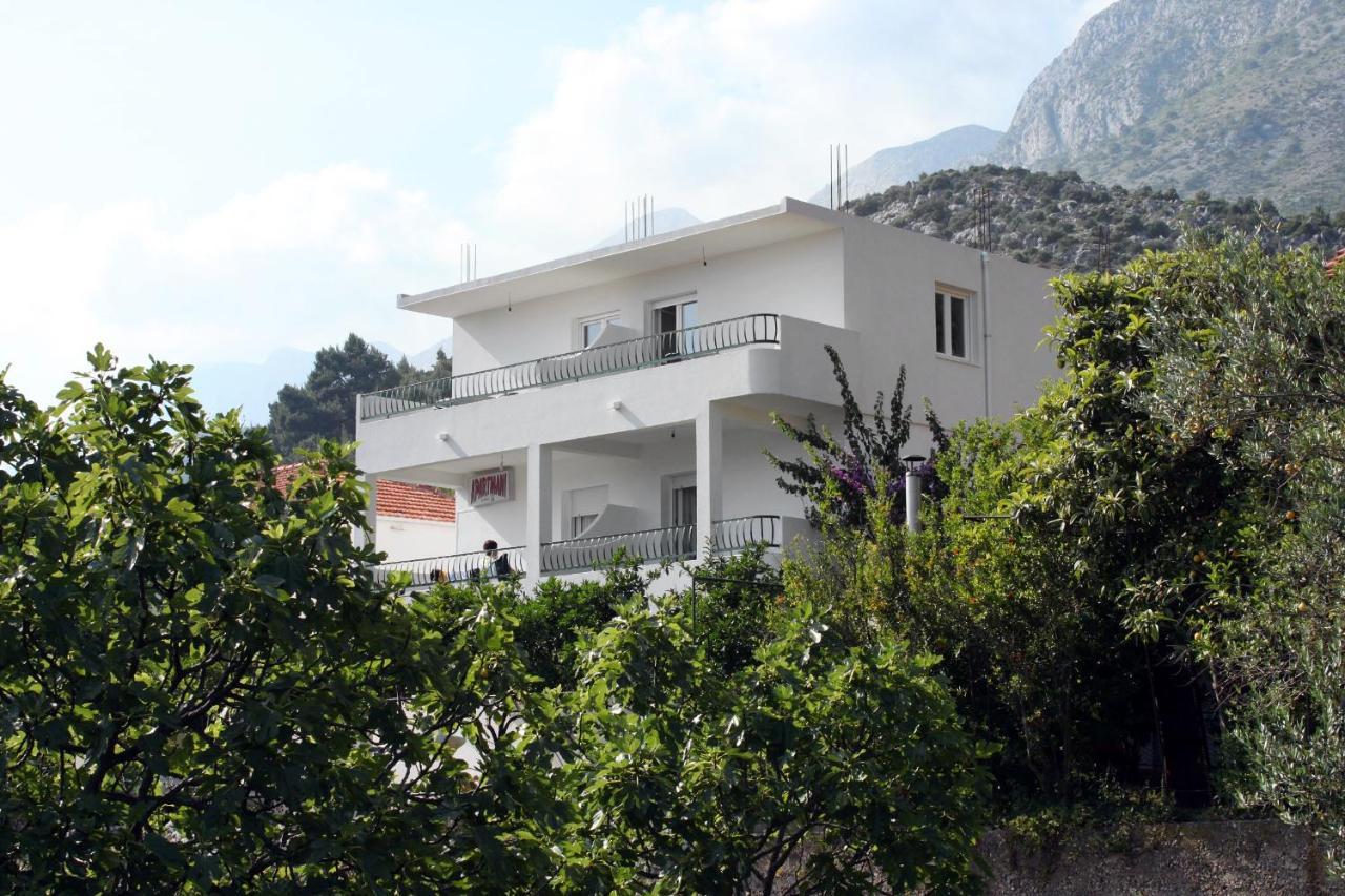 Apartments By The Sea Drvenik Donja Vala, Makarska - 6701 Exterior photo