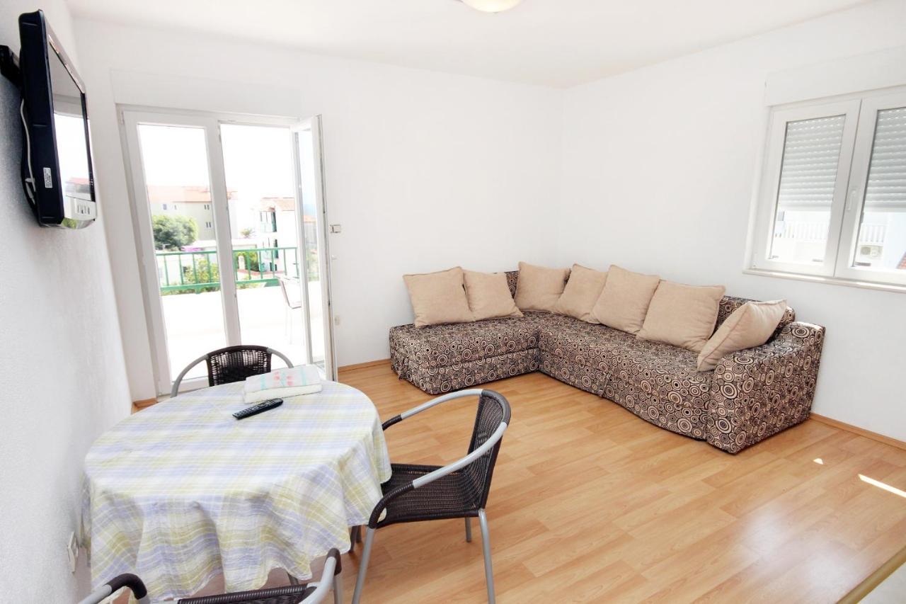 Apartments By The Sea Drvenik Donja Vala, Makarska - 6701 Exterior photo